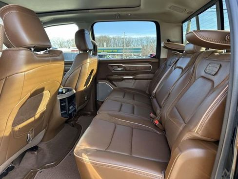 Used 2022 RAM 1500 Limited image 7