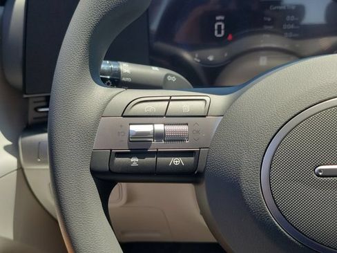 New 2027 Hyundai Kona SE FWD image 7