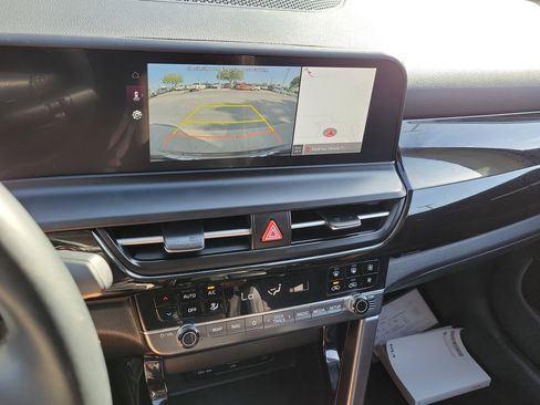 Used 2025 Kia Seltos S FWD image 24