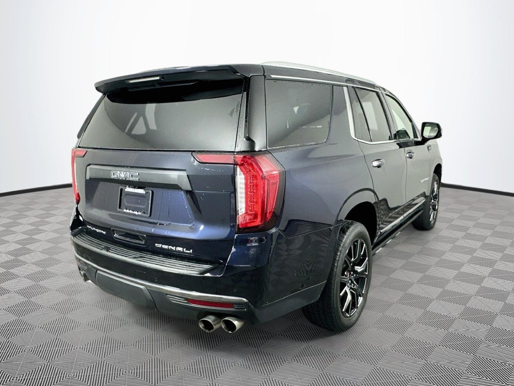 Used 2024 GMC Yukon Denali Ultimate w/ LPO, Floor Liner Package AWD/4WD image 12