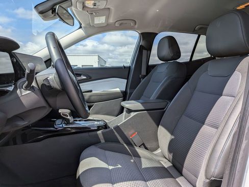 Used 2024 Chevrolet Trax LT w/ Driver Confidence Package image 13