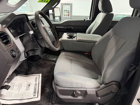 Used 2016 Ford F550 XL image 12