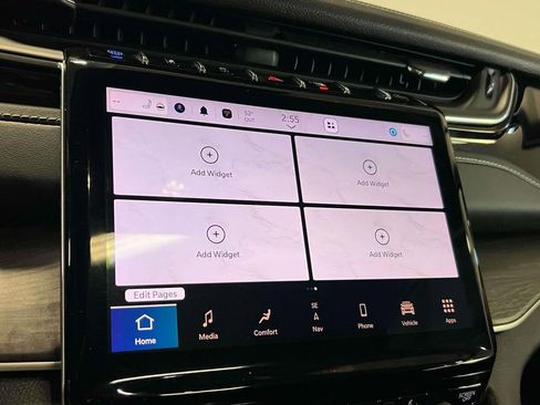 Used 2023 Jeep Grand Cherokee 4WD 4xe image 30