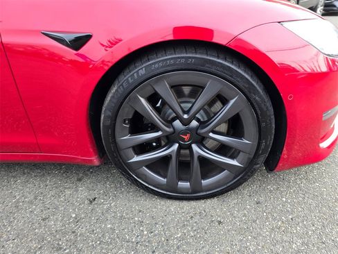Used 2021 Tesla Model S Plaid image 9