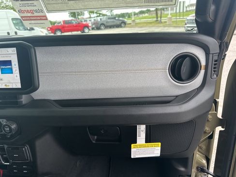 New 2025 Jeep Gladiator Sport image 56