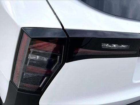 New 2026 Nissan Kicks SR FWD image 12