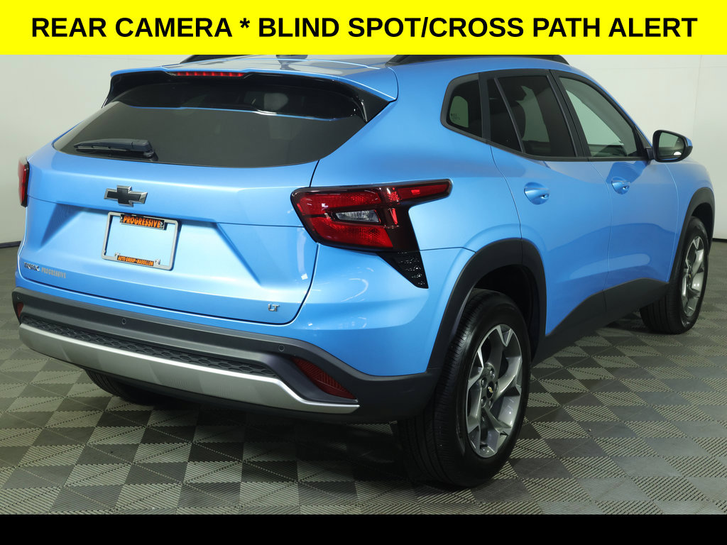 Used 2025 Chevrolet Trax LT w/ Driver Confidence Package FWD image 6
