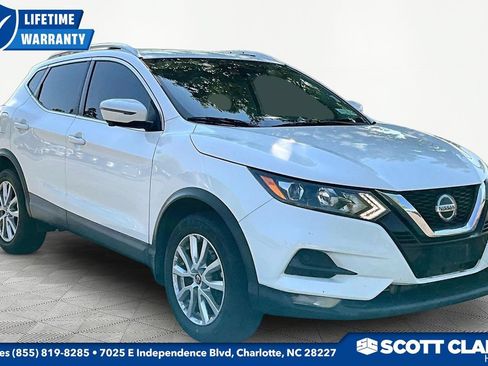 Used 2020 Nissan Rogue Sport SV w/ Technology Package AWD/4WD image 1