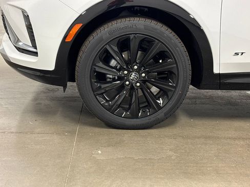 New 2026 Buick Envista Sport Touring FWD image 10