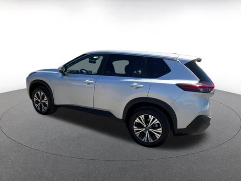 Used 2023 Nissan Rogue SV image 50