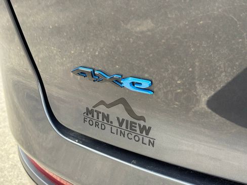 Used 2024 Jeep Wagoneer Launch Edition image 27