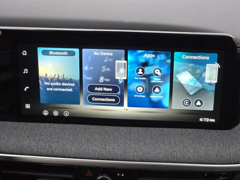 New 2026 Nissan Kicks SV image 14