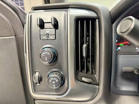 Used 2017 Chevrolet Silverado 1500 LT w/ All Star Edition image 13