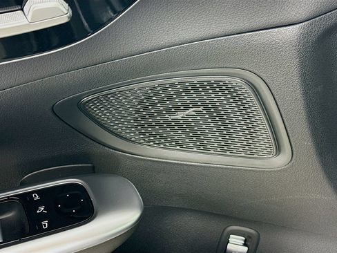 Used 2026 Mercedes-Benz C 300 4MATIC Sedan image 18