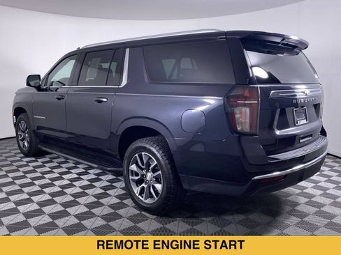 Certified 2022 Chevrolet Suburban LT w/ Luxury Package AWD/4WD image 18