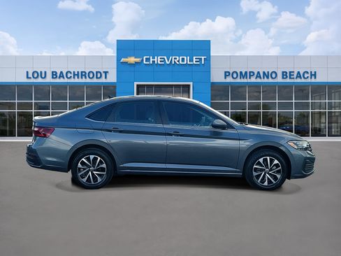 Used 2023 Volkswagen Jetta S FWD image 2