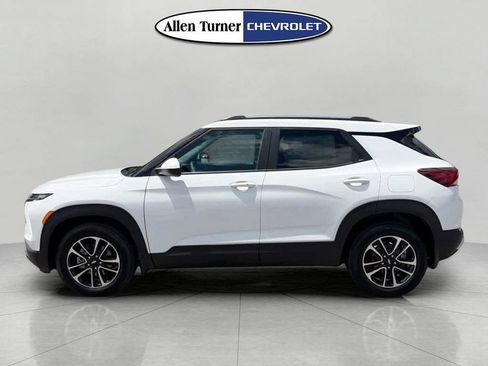 New 2026 Chevrolet TrailBlazer LT w/ Convenience Package FWD image 6