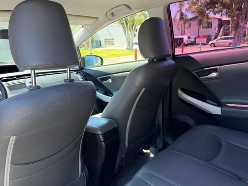 Used 2012 Toyota Prius Three FWD image 13