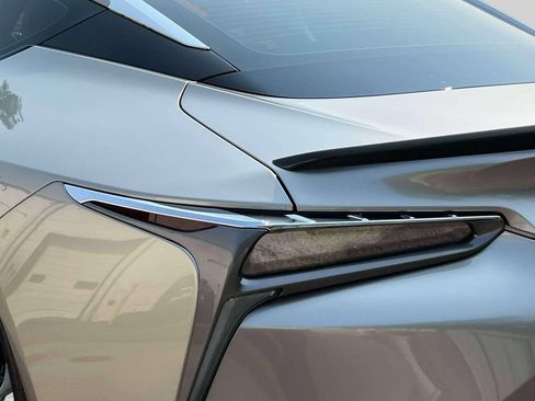 Used 2018 Lexus LC 500 Coupe w/ Sport Package RWD image 10