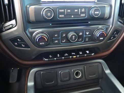 Used 2017 Chevrolet Silverado 2500 High Country w/ Duramax Plus Package image 23