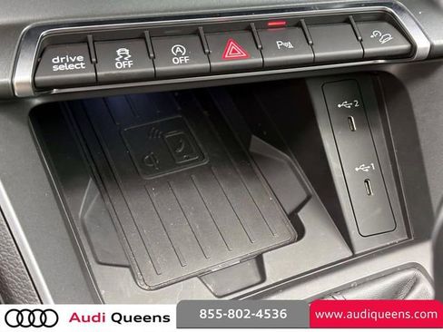 Certified 2025 Audi Q3 2.0T Premium w/ Convenience Package image 26