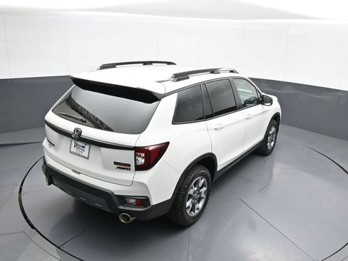 Certified 2023 Honda Passport TrailSport image 38
