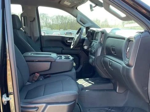 Used 2020 Chevrolet Silverado 1500 Custom Trail Boss w/ Custom Convenience Package image 10