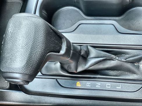Used 2020 Chevrolet Colorado W/T w/ WT Convenience Package AWD/4WD image 16
