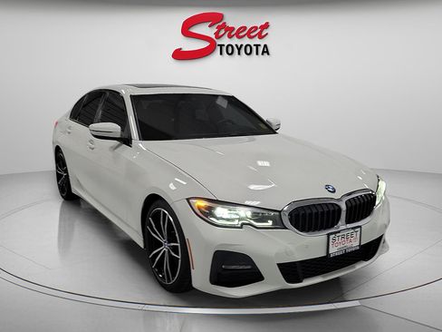 Used 2021 BMW 330i Sedan RWD image 5