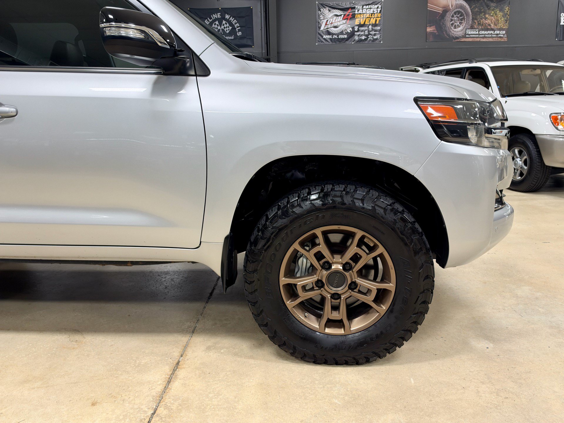 Used 2021 Toyota Land Cruiser Heritage Edition AWD/4WD image 16