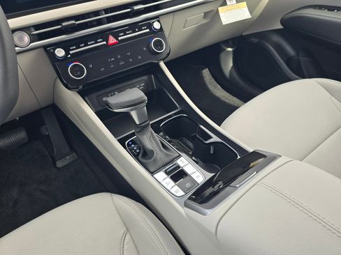 New 2026 Hyundai Tucson SEL FWD image 16