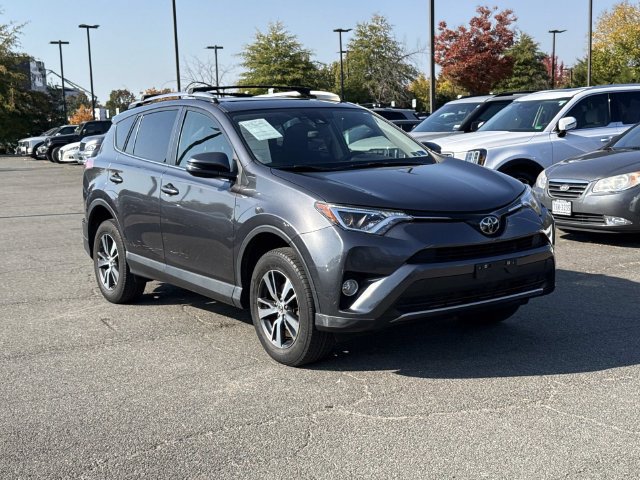 Used 2018 Toyota RAV4 XLE w/ Plus Extra Value Package AWD/4WD image 1