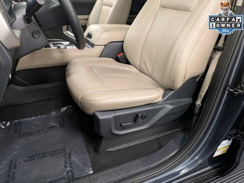 Used 2024 Ford Expedition XLT AWD/4WD image 10