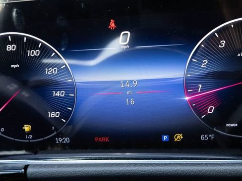 New 2026 Mercedes-Benz GLA 250 4MATIC image 3