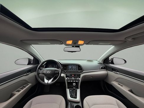 Used 2020 Hyundai Elantra Value Edition FWD image 15