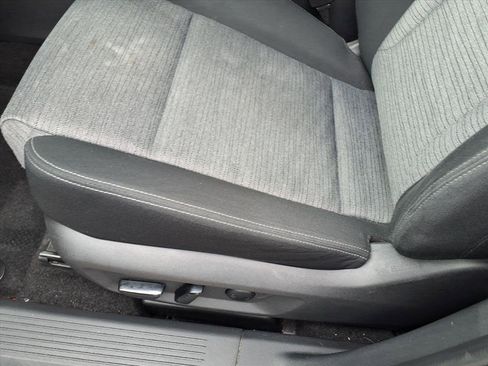 Used 2023 Nissan Rogue SV image 7