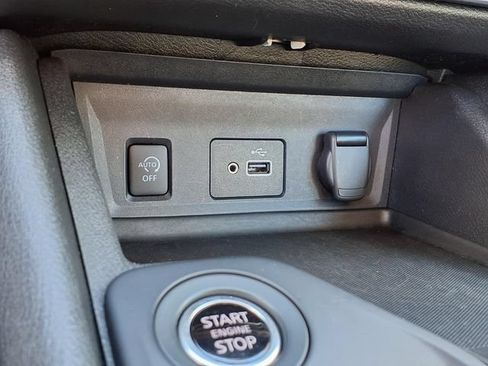 Used 2024 Nissan Sentra S FWD image 8