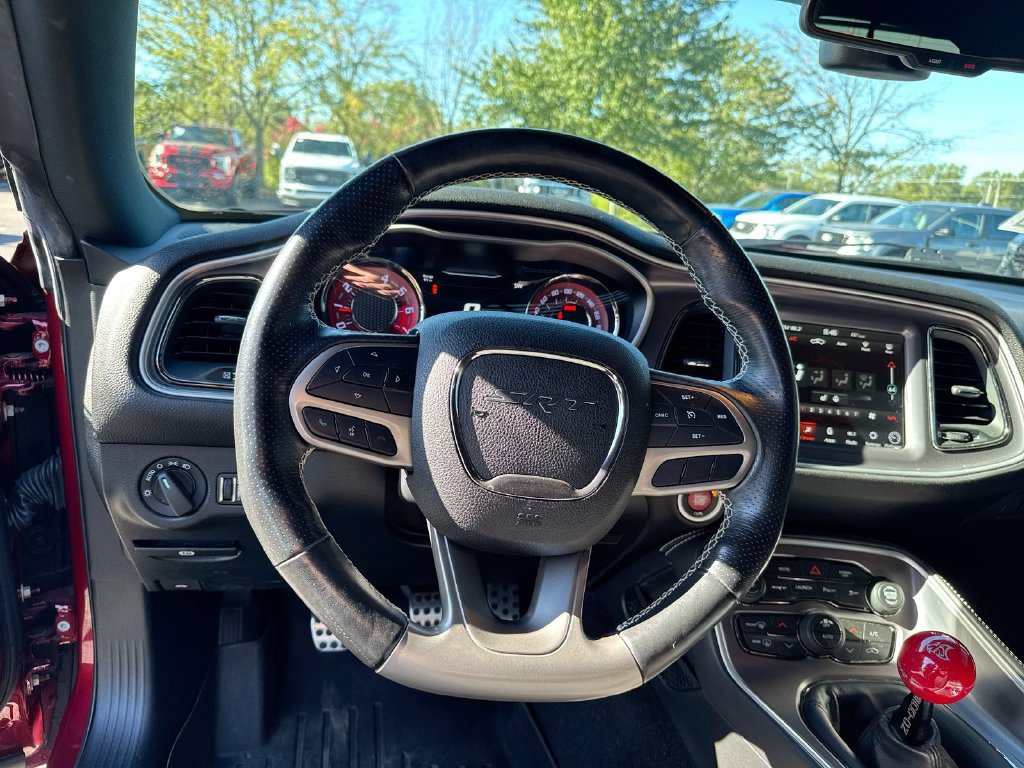 Used 2019 Dodge Challenger SRT Hellcat RWD image 11