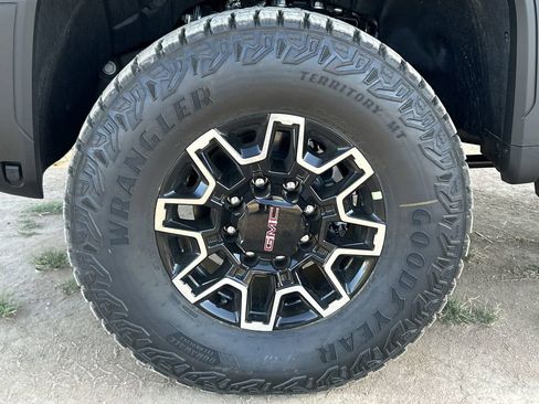 New 2026 GMC Sierra 2500 AT4X image 33