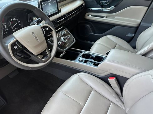 Used 2022 Lincoln Corsair FWD image 10