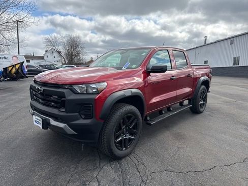 Used 2024 Chevrolet Colorado Trail Boss w/ Advanced Trailering Package AWD/4WD image 15
