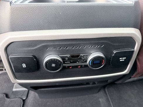 Used 2024 Ford Expedition Max Limited image 23
