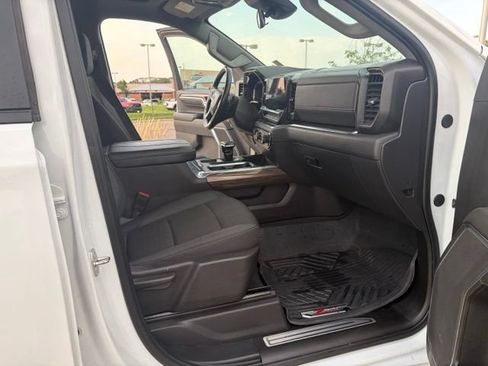 Used 2024 Chevrolet Silverado 1500 LT Trail Boss w/ Protection Package AWD/4WD image 22