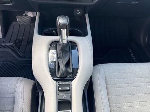 Used 2023 Honda HR-V LX image 18