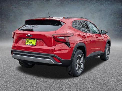 New 2026 Chevrolet Trax LT image 4