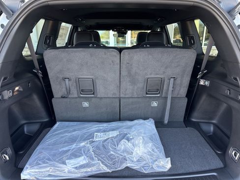 New 2025 Jeep Grand Cherokee L Altitude image 14