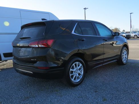 Used 2024 Chevrolet Equinox LT image 32
