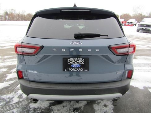 Used 2025 Ford Escape Base w/ PHEV Premium Package image 6