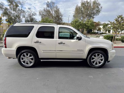 Used 2014 GMC Yukon Denali image 5