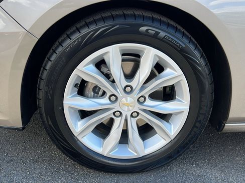 Used 2024 Chevrolet Malibu LT FWD image 10